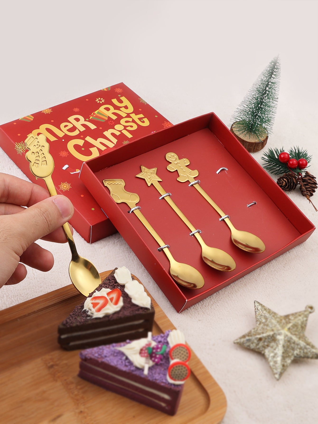 Gold Christmas Dessert Spoon Set